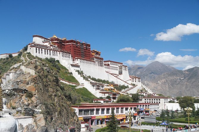 Nepal, Tibet & Bhutan tour start & end in Kathmandu, visit Lhasa, Paro & Thimpu - Three kingdoms in two days: is this sprint worth it?
