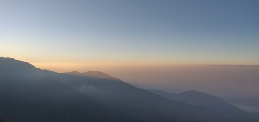 Pokhara:4-Day Ghorepani Poon Hill Guided Trek via Ghandruk - Tea houses, meals, and the real cost of convenience
