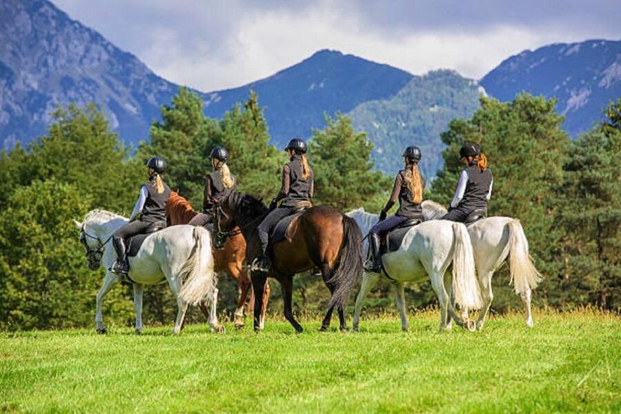 Pokhara: Horseback Riding Adventure with Hotel Pickup - Views from the top: mountain-range moments depend on weather