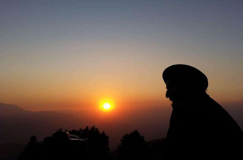 Pokhara: Sunrise & Private Day Tour on 7-Iconic Destinations - Timing, Walking, and the Reality of a Packed 8-Hour Day