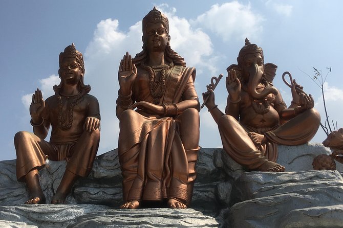 Private Day Tour in Kathmandu Valley Rim with Bhaktapur Sightseeing - Bhaktapur Durbar Square, a Living Museum of Newari Craft