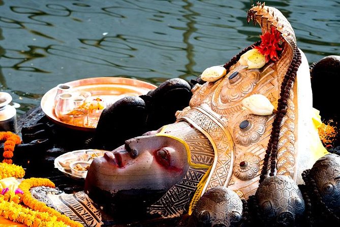 Private Half Day Budhanilkantha Tour - Stop 1: First encounter at Budhanilkanth Temple (about 30 minutes)