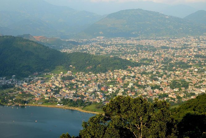 The World Peace Pagoda in Pokhara - Views over Phewa Lake and the Himalaya, plus photo timing tips