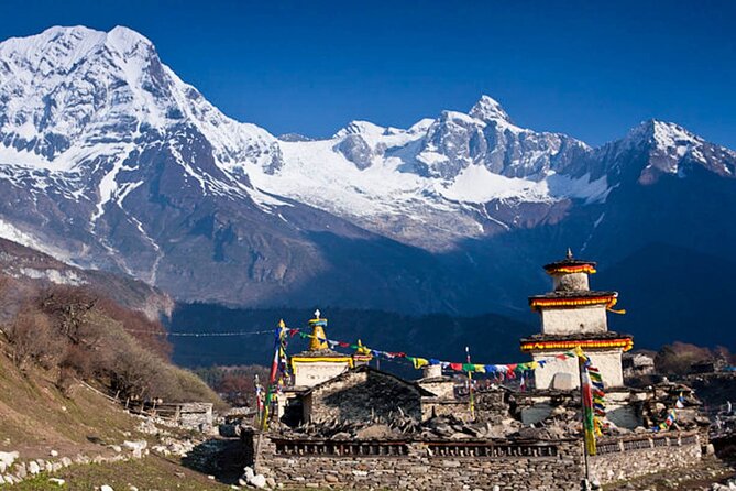 Tsum Valley and Manaslu Trek - Leaving Tsum for the Manaslu Circuit: Deng, Budhi Gandaki crossings, and stone-arch days