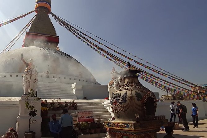Visit Swayambhunath and Bauddhanath Stupa with Guide - Why this two-stupa route works so well